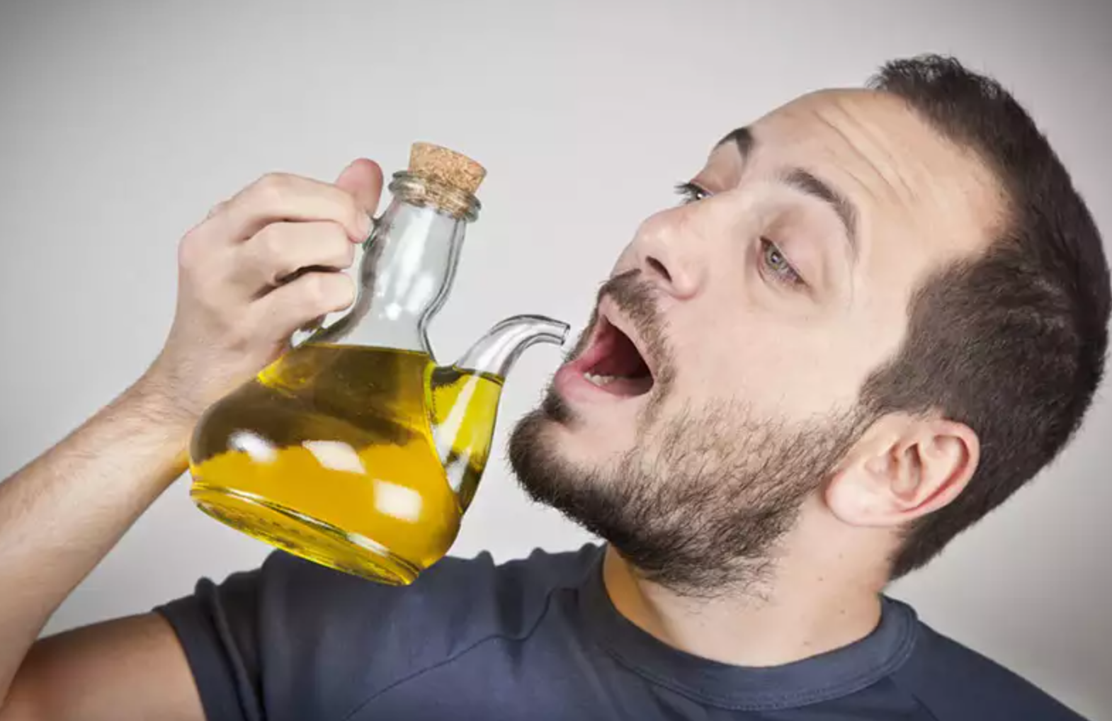 consuming olive oil